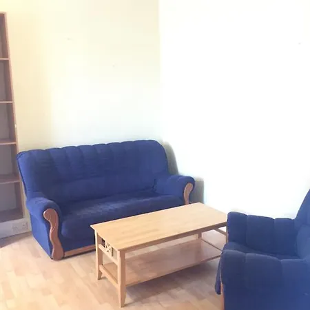 Garville Ave Self Catering Apartment *