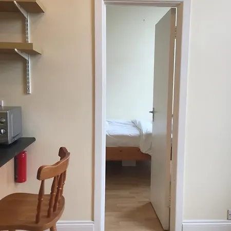 Garville Ave Self Catering *