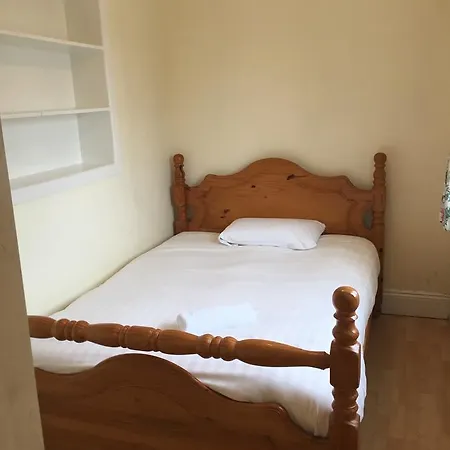 Garville Ave Self Catering *
